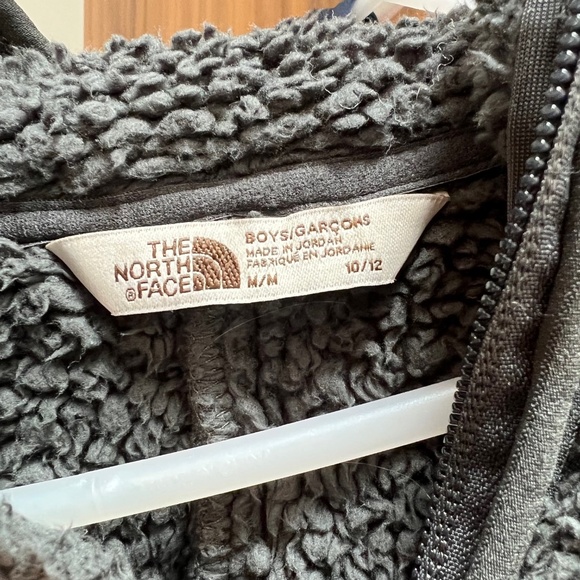North Face unisex sherpa fleece - size 10/12 - Picture 6 of 6